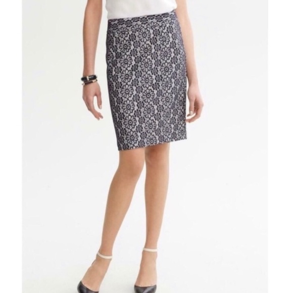 Banana Republic Dresses & Skirts - Banana Republic skirt
